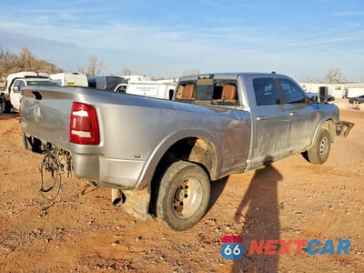 Trzecie zdjęcie samochodu z tyłu: 2022 RAM 3500 LONGHORN VIN:3C63RRKL7NG161714 - miniatura