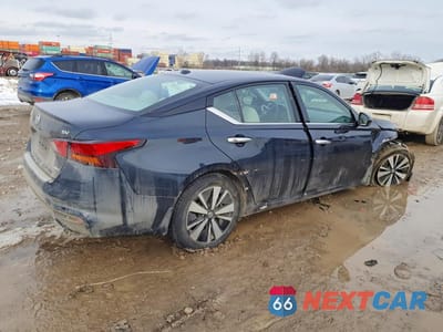 Trzecie zdjęcie samochodu z tyłu: 2020 NISSAN ALTIMA SV VIN:1N4BL4DW7LN323125 - miniatura