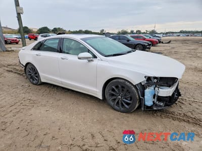 Czwarte zdjęcie samochodu z boku: 2020 LINCOLN MKZ RESERVE VIN:3LN6L5E92LR612951 - miniatura