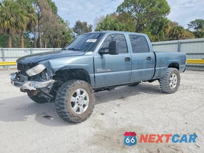2006 GMC SIERRA K2500 HEAVY DUTY 1GTHK23D26F185035 - główne zdjęcie licytacji z USA - miniatura