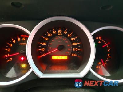 Zdjęcie 9 z 13 samochodu: 2005 TOYOTA TACOMA V6 VIN:5TELU42N45Z111479 - miniatura