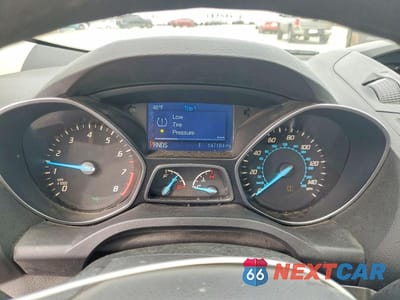Zdjęcie 9 z 13 samochodu: 2014 FORD ESCAPE S VIN:1FMCU0F71EUB99836 - miniatura