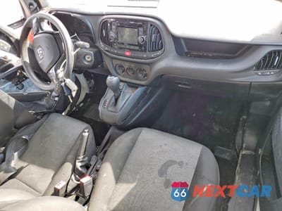 Zdjęcie 8 z 13 samochodu: 2022 RAM PROMASTER DELIVERY VAN VIN:ZFBHRFAB8N6W71211 - miniatura