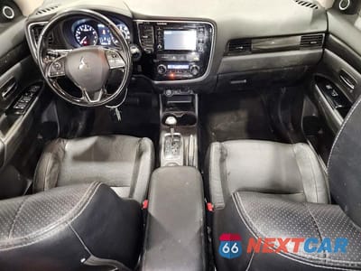 Zdjęcie 8 z 13 samochodu: 2016 MITSUBISHI OUTLANDER SE VIN:JA4AZ3A37GZ057378 - miniatura