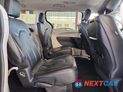Zdjęcie 11 z 14 samochodu: 2019 CHRYSLER PACIFICA TOURING L PLUS VIN:2C4RC1EG4KR629652 - miniatura