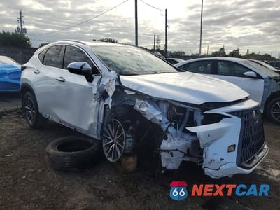 Czwarte zdjęcie samochodu z boku: 2025 LEXUS NX 350 PREMIUM VIN:2T2GGCEZ7SC077312 - miniatura