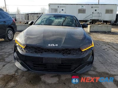 Piąte zdjęcie samochodu w środku: 2022 KIA K5 GT LINE VIN:5XXG64J22NG122675 - miniatura
