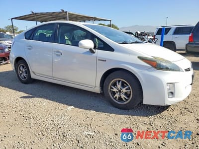 Czwarte zdjęcie samochodu z boku: 2011 TOYOTA PRIUS VIN:JTDKN3DUXB1390353 - miniatura