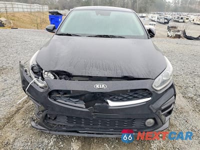 Piąte zdjęcie samochodu w środku: 2021 KIA FORTE VIN:3KPF24AD0ME389829 - miniatura
