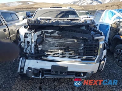 Piąte zdjęcie samochodu w środku: 2024 GMC SIERRA K2500 DENALI VIN:1GT49REY9RF122716 - miniatura
