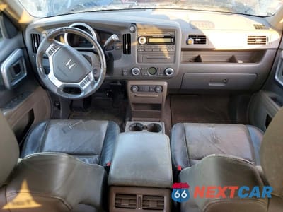 Zdjęcie 8 z 12 samochodu: 2006 HONDA RIDGELINE RTL VIN:2HJYK16516H549213 - miniatura