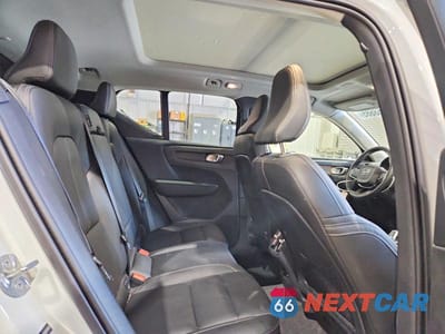 Zdjęcie 11 z 13 samochodu: 2025 VOLVO XC40 PLUS VIN:YV4L12UC5S2537333 - miniatura