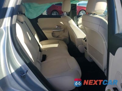 Zdjęcie 10 z 12 samochodu: 2021 MERCEDES-BENZ GLA 250 VIN:W1N4N4GBXMJ163233 - miniatura