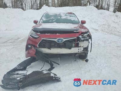 Piąte zdjęcie samochodu w środku: 2022 TOYOTA HIGHLANDER HYBRID XLE VIN:5TDGBRCH4NS560512 - miniatura