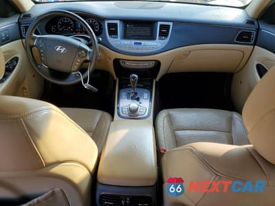 Zdjęcie 8 z 11 samochodu: 2011 HYUNDAI GENESIS 4.6L VIN:KMHGC4DF7BU126312 - miniatura