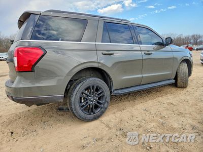 Trzecie zdjęcie samochodu z tyłu: 2024 FORD EXPEDITION XLT VIN:1FMJU1H83REA29657 - miniatura