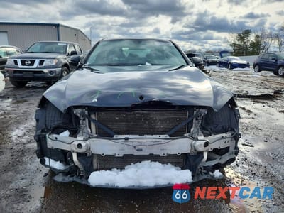 Piąte zdjęcie samochodu w środku: 2016 MERCEDES-BENZ C 300 4MATIC VIN:55SWF4KB9GU108593 - miniatura