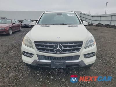 Piąte zdjęcie samochodu w środku: 2012 MERCEDES-BENZ ML 350 4MATIC VIN:4JGDA5HB2CA019712 - miniatura