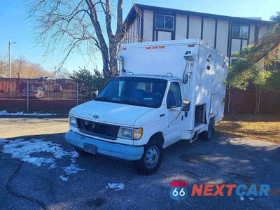 Zdjęcie 8 z 10 samochodu: 1995 FORD ECONOLINE E350 CUTAWAY VAN VIN:1FDKE37H5SHA01586 - miniatura