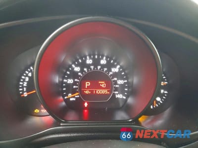 Zdjęcie 9 z 11 samochodu: 2017 KIA SOUL + VIN:KNDJP3A52H7440011 - miniatura