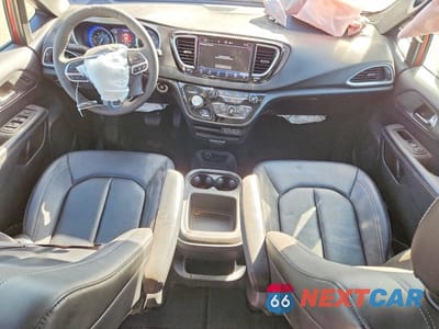 Zdjęcie 8 z 14 samochodu: 2025 CHRYSLER PACIFICA SELECT VIN:2C4RC1BG8SR548108 - miniatura
