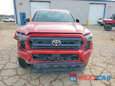 Piąte zdjęcie samochodu w środku: 2024 TOYOTA TACOMA XTRACAB VIN:3TYJDAHN6RT017415 - miniatura