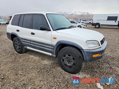 Czwarte zdjęcie samochodu z boku: 1997 TOYOTA RAV4 BASE VIN:JT3HP10V0V7039173 - miniatura
