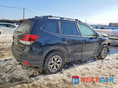 Trzecie zdjęcie samochodu z tyłu: 2020 SUBARU FORESTER PREMIUM VIN:JF2SKAJC7LH536582 - miniatura