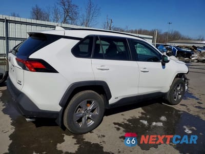 Trzecie zdjęcie samochodu z tyłu: 2024 TOYOTA RAV4 HYBRID XLE VIN:4T3RWRFV0RU114361 - miniatura