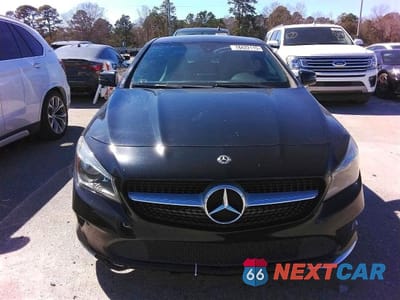 Piąte zdjęcie samochodu w środku: 2018 MERCEDES-BENZ CLA 250 VIN:WDDSJ4EB5JN603995 - miniatura