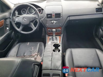 Zdjęcie 8 z 11 samochodu: 2008 MERCEDES-BENZ C 300 VIN:WDDGF54X58F046066 - miniatura