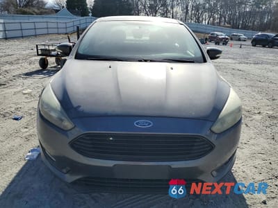 Piąte zdjęcie samochodu w środku: 2017 FORD FOCUS SE VIN:1FADP3FE9HL269504 - miniatura