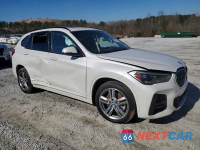 Czwarte zdjęcie samochodu z boku: 2020 BMW X1 XDRIVE28I VIN:WBXJG9C04L5R36715 - miniatura
