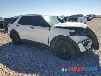 Czwarte zdjęcie samochodu z boku: 2022 FORD EXPLORER POLICE INTERCEPTOR VIN:1FM5K8AC2NGC23917 - miniatura