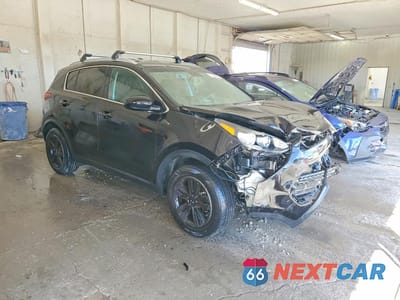 Czwarte zdjęcie samochodu z boku: 2017 KIA SPORTAGE LX VIN:KNDPM3AC7H7263344 - miniatura