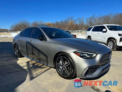 Czwarte zdjęcie samochodu z boku: 2023 MERCEDES-BENZ C 300 VIN:W1KAF4GB3PR116256 - miniatura