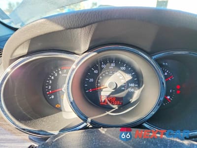 Zdjęcie 9 z 14 samochodu: 2012 KIA SORENTO LX VIN:5XYKT3A12CG306057 - miniatura