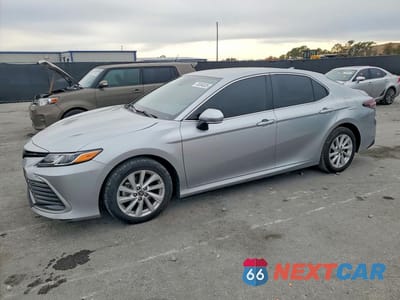 2023 TOYOTA CAMRY LE 4T1R11AK5PU800494 - główne zdjęcie licytacji z USA - miniatura