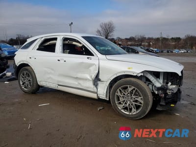 Czwarte zdjęcie samochodu z boku: 2025 GENESIS GV70 BASE VIN:5NMMADTB5SH023974 - miniatura