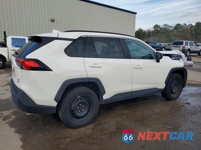Trzecie zdjęcie samochodu z tyłu: 2020 TOYOTA RAV4 LE VIN:2T3F1RFV3LW128487 - miniatura