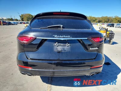 Zdjęcie 6 z 14 samochodu: 2017 MASERATI LEVANTE S VIN:ZN661YUA2HX226809 - miniatura