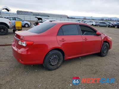 Trzecie zdjęcie samochodu z tyłu: 2012 TOYOTA COROLLA LE VIN:2T1BU4EE0CC814619 - miniatura