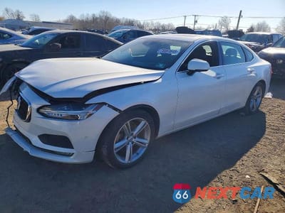 2018 VOLVO S90 T5 MOMENTUM LVY982MK2JP035289 - główne zdjęcie licytacji z USA - miniatura