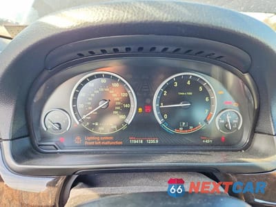 Zdjęcie 9 z 12 samochodu: 2015 BMW 535 XI VIN:WBA5B3C58FD547461 - miniatura