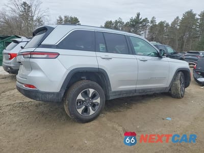 Trzecie zdjęcie samochodu z tyłu: 2023 JEEP GRAND CHEROKEE LIMITED 4XE VIN:1C4RJYB68PC664575 - miniatura