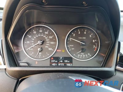 Zdjęcie 9 z 13 samochodu: 2018 BMW X1 SDRIVE28I VIN:WBXHU7C39J5H42462 - miniatura