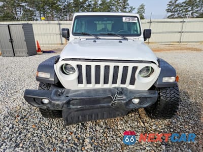 Piąte zdjęcie samochodu w środku: 2021 JEEP WRANGLER UNLIMITED SPORT VIN:1C4HJXDM1MW546525 - miniatura