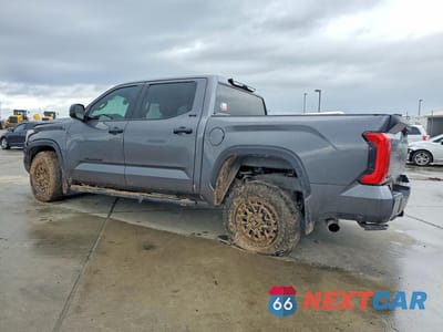 Drugie zdjęcie samochodu z przodu: 2025 TOYOTA TUNDRA SR5 VIN:5TFLA5DB1SX247704 - miniatura