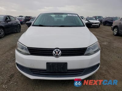 Piąte zdjęcie samochodu w środku: 2013 VOLKSWAGEN JETTA BASE VIN:3VW2K7AJ2DM306068 - miniatura