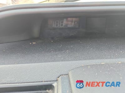 Zdjęcie 9 z 13 samochodu: 2013 TOYOTA PRIUS C VIN:JTDKDTB37D1034863 - miniatura